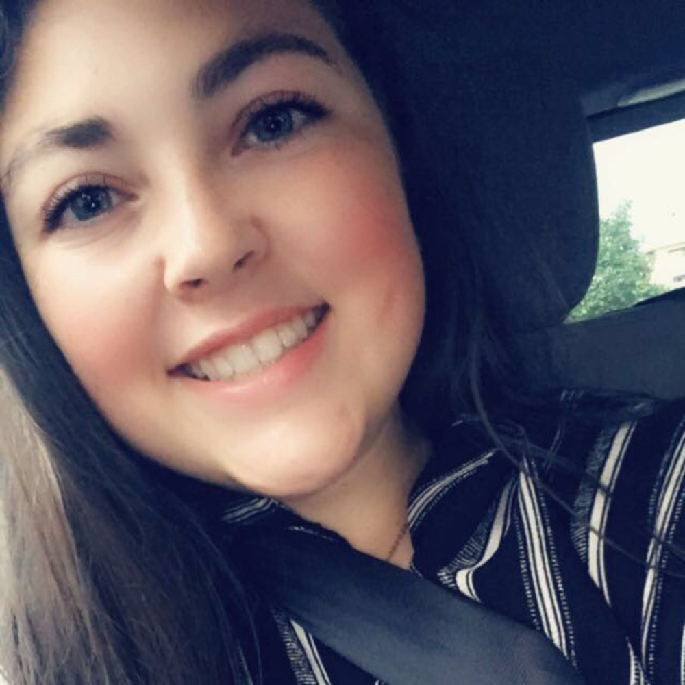 Meet your Posher, Danielle